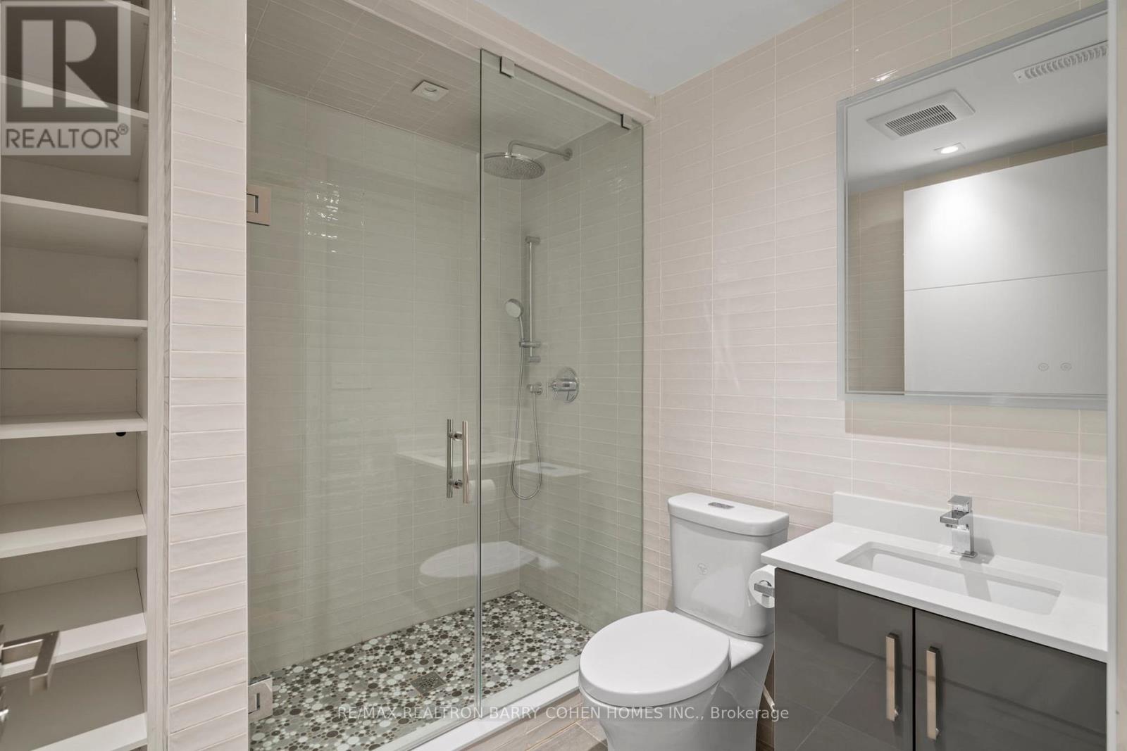 28 Brian Cliff Drive, Toronto, Ontario  M3B 2G2 - Photo 11 - C12368137