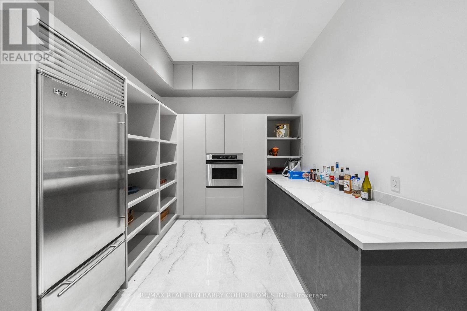 28 Brian Cliff Drive, Toronto, Ontario  M3B 2G2 - Photo 13 - C12368137