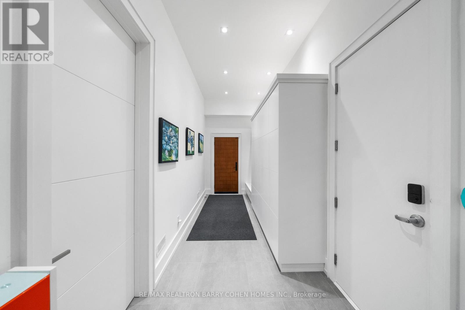 28 Brian Cliff Drive, Toronto, Ontario  M3B 2G2 - Photo 17 - C12368137