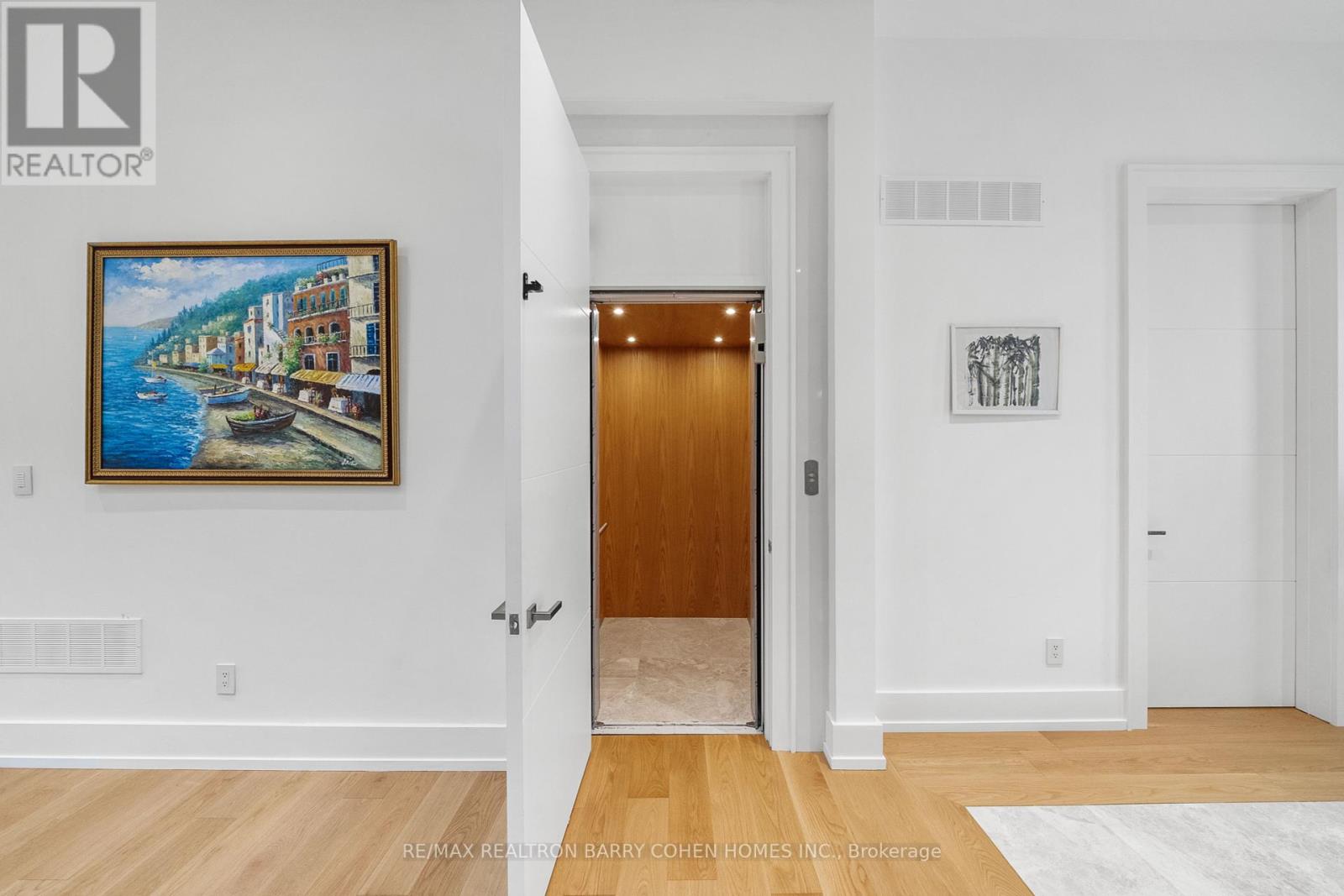 28 Brian Cliff Drive, Toronto, Ontario  M3B 2G2 - Photo 14 - C12368137