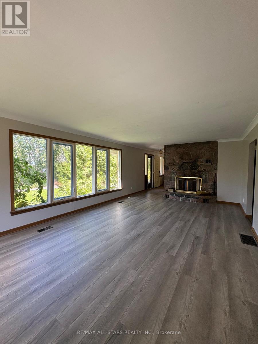 36 Cove Road, Kawartha Lakes, Ontario  K0M 1N0 - Photo 14 - X12420709