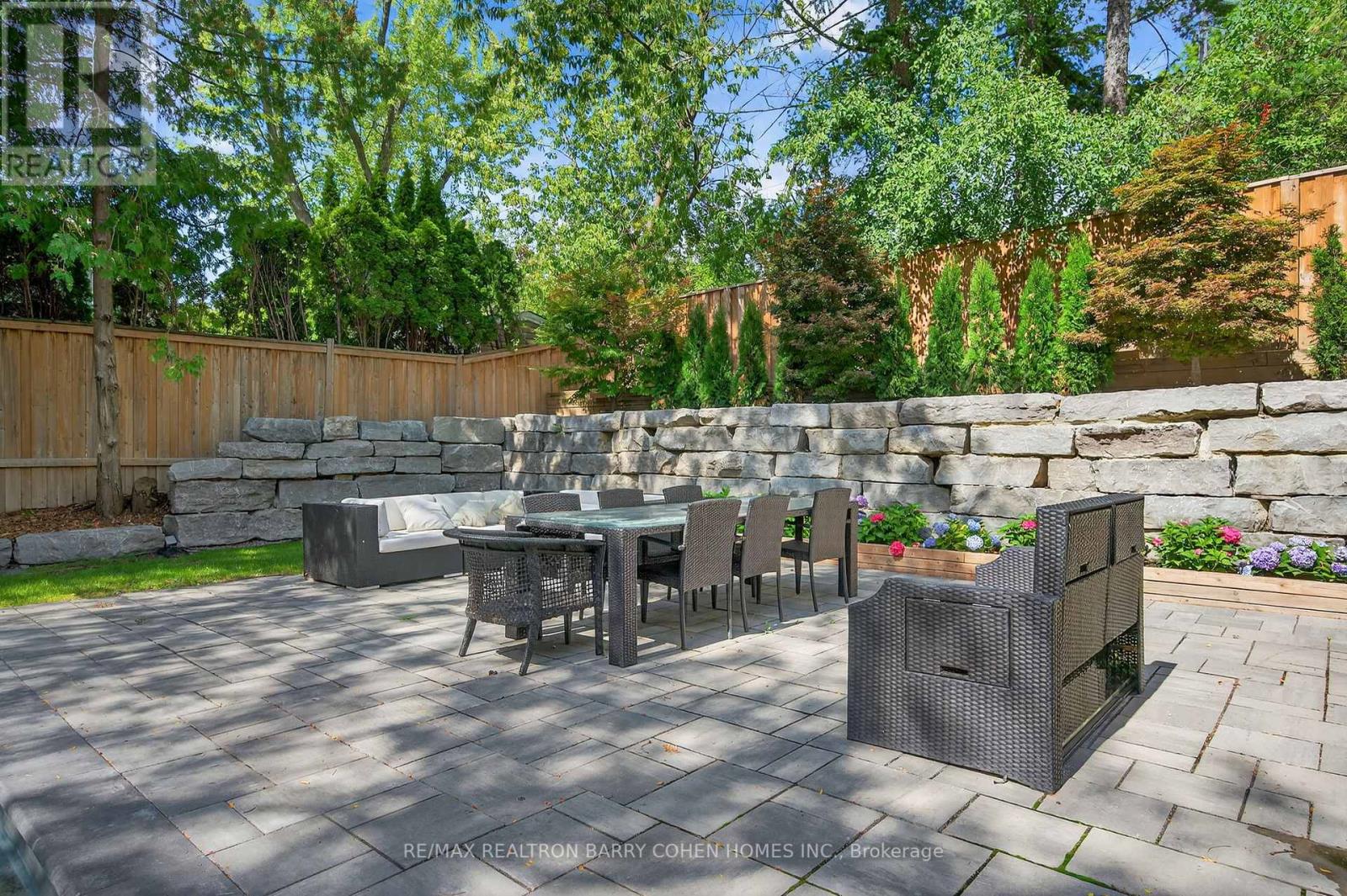 28 Brian Cliff Drive, Toronto, Ontario  M3B 2G2 - Photo 36 - C12368137