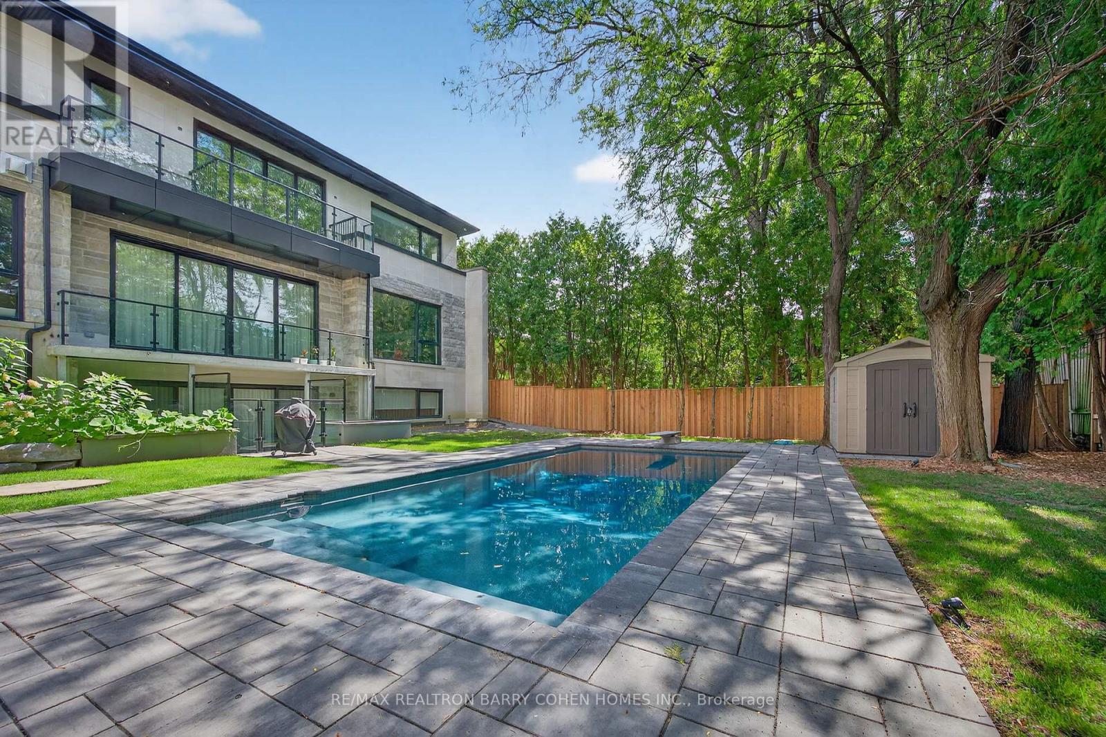 28 Brian Cliff Drive, Toronto, Ontario  M3B 2G2 - Photo 37 - C12368137