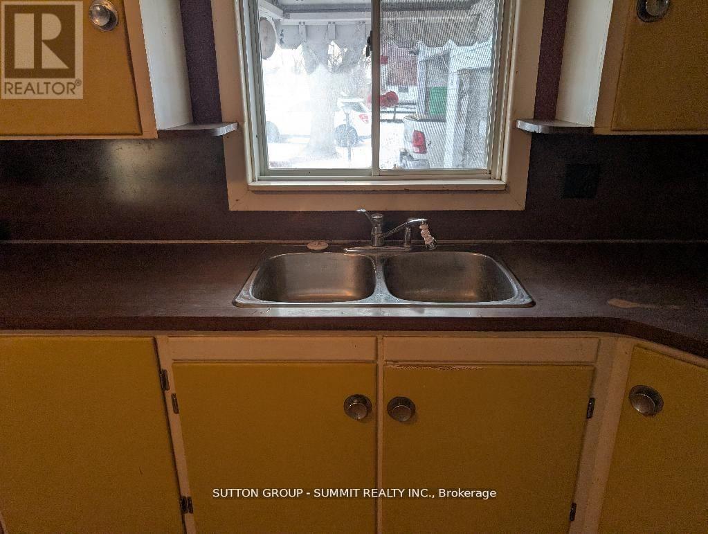 663 County Rd 15, Prince Edward County, Ontario  K0K 2T0 - Photo 9 - X12420620