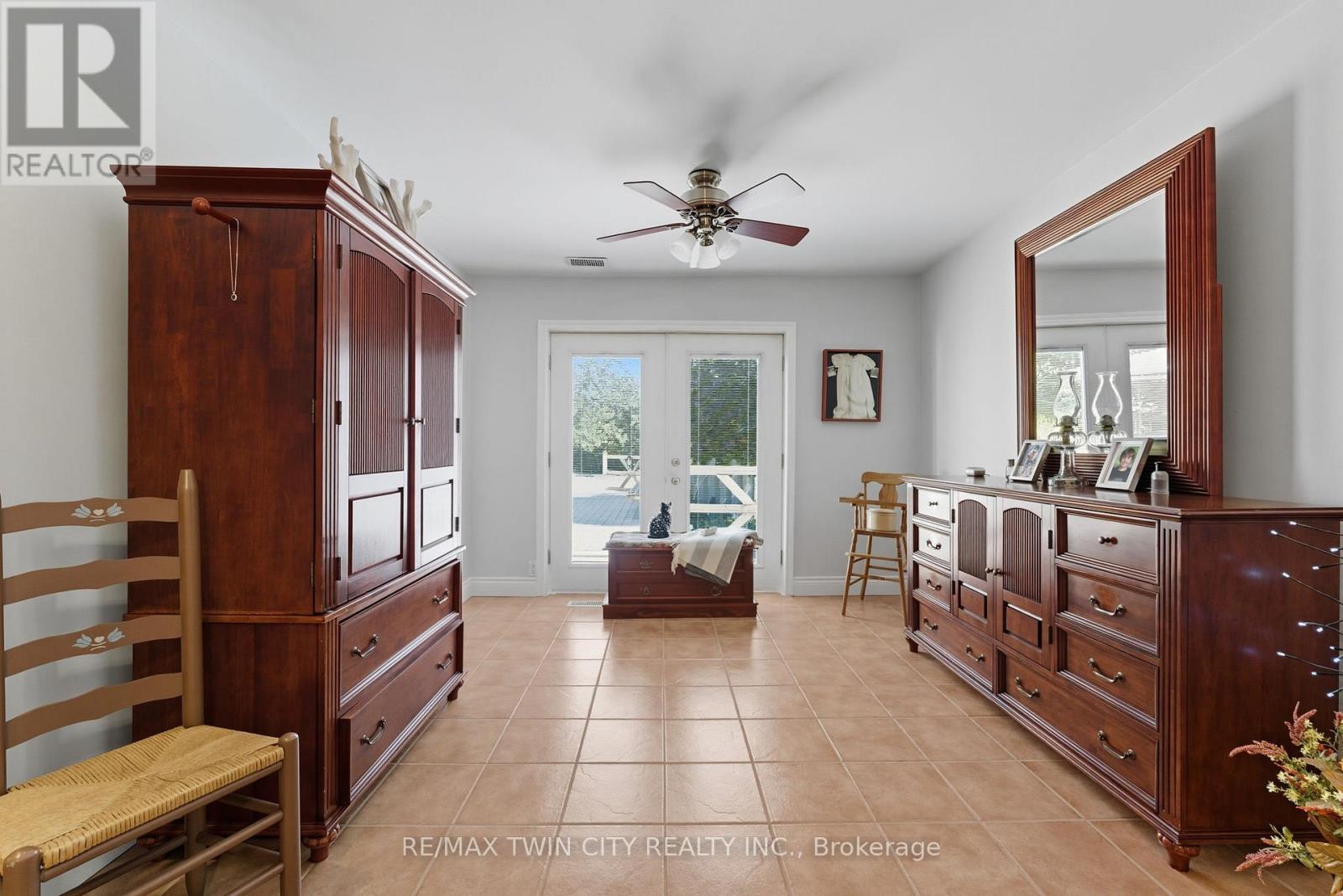 394 Bishopgate Road, Brant, Ontario  N3R 0B8 - Photo 12 - X12420629