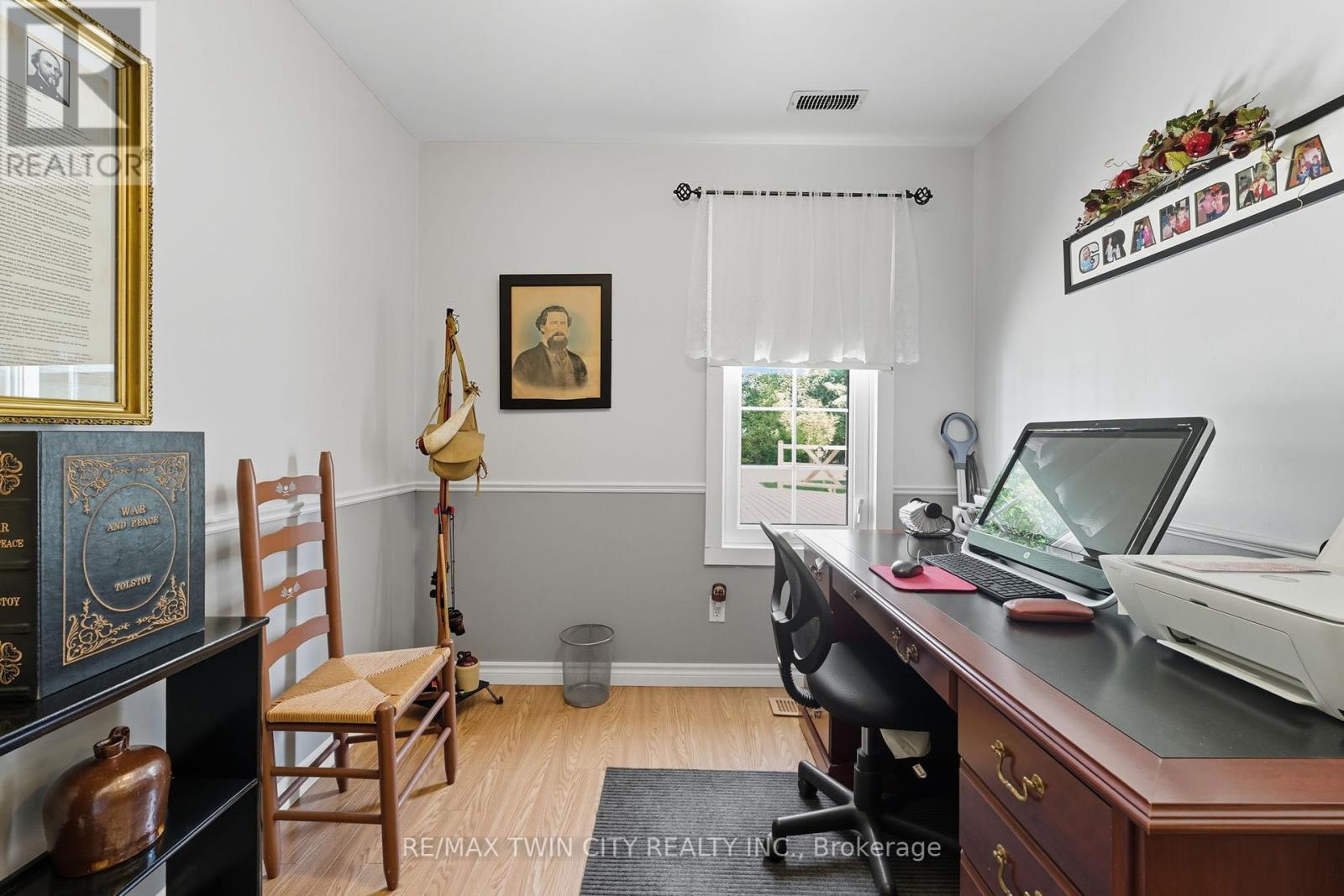 394 Bishopgate Road, Brant, Ontario  N3R 0B8 - Photo 15 - X12420629
