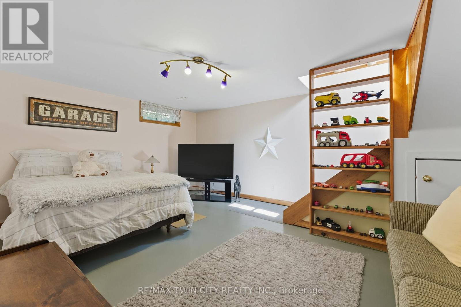 394 Bishopgate Road, Brant, Ontario  N3R 0B8 - Photo 18 - X12420629