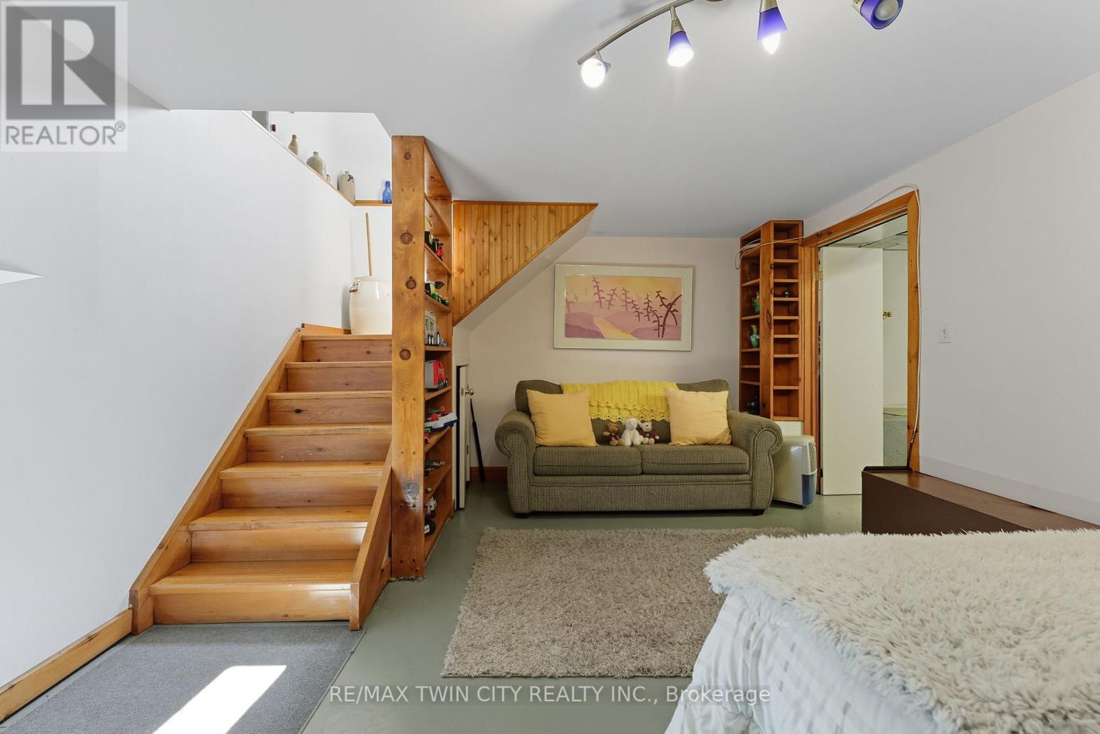 394 Bishopgate Road, Brant, Ontario  N3R 0B8 - Photo 19 - X12420629
