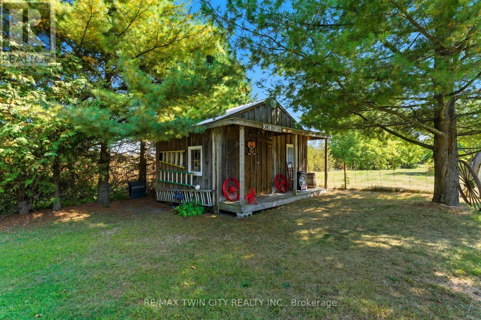 394 Bishopgate Road, Brant, Ontario  N3R 0B8 - Photo 24 - X12420629