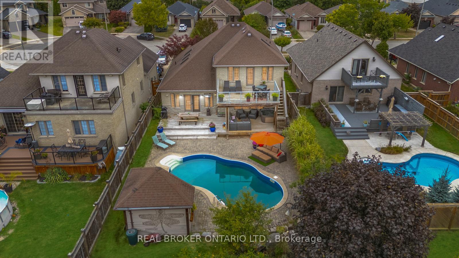 23 Jamieson Court, Brantford, Ontario  N3T 6T1 - Photo 1 - X12420634
