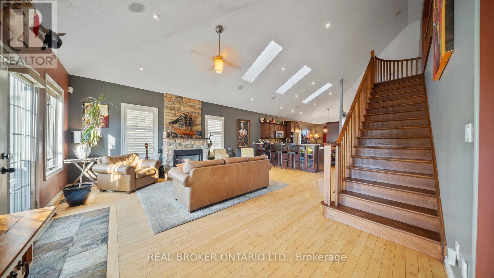 23 Jamieson Court, Brantford, Ontario  N3T 6T1 - Photo 16 - X12420634