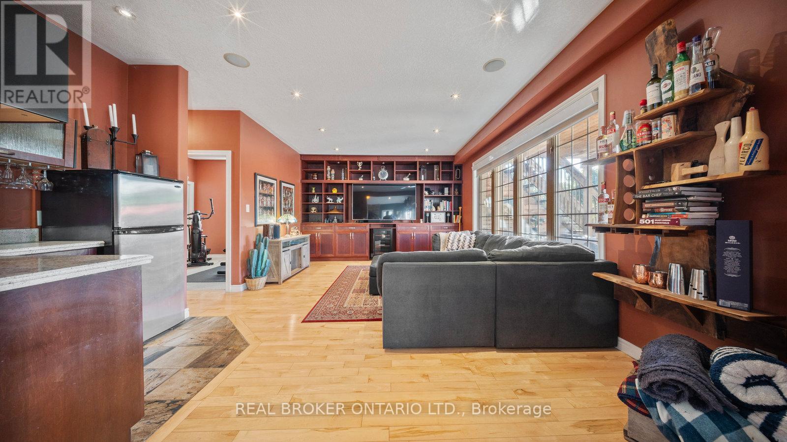 23 Jamieson Court, Brantford, Ontario  N3T 6T1 - Photo 17 - X12420634
