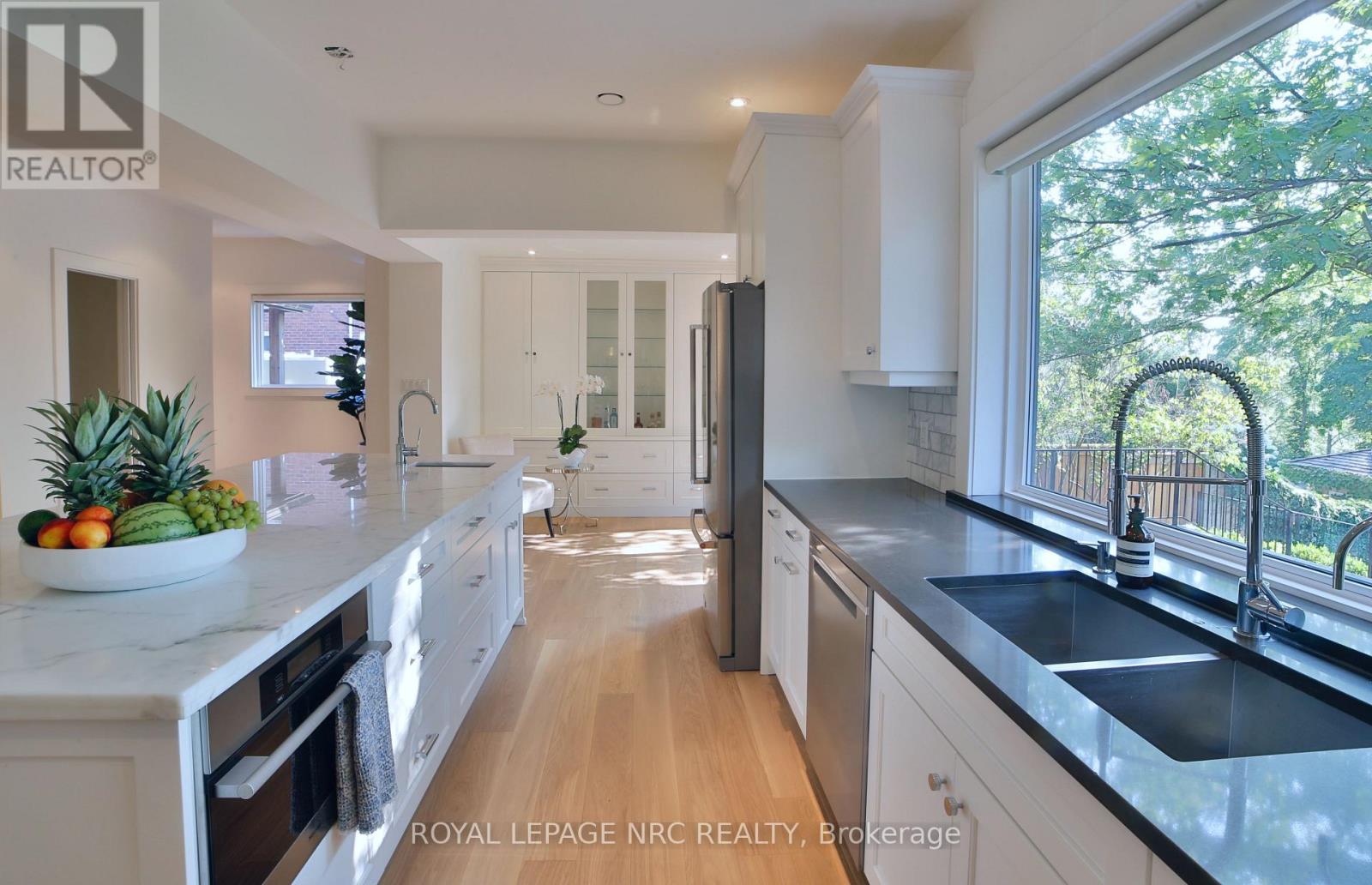 38 Hillcrest Avenue, St. Catharines, Ontario  L2R 4Y1 - Photo 18 - X12420706