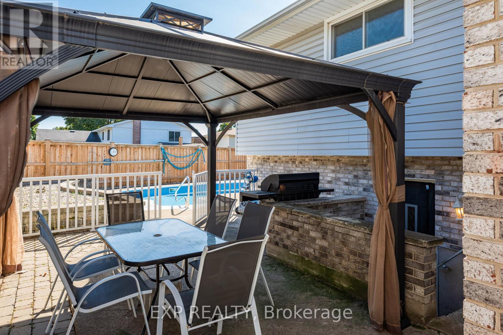 494 Scott Street, St. Catharines, Ontario  L2M 3X2 - Photo 36 - X12420731