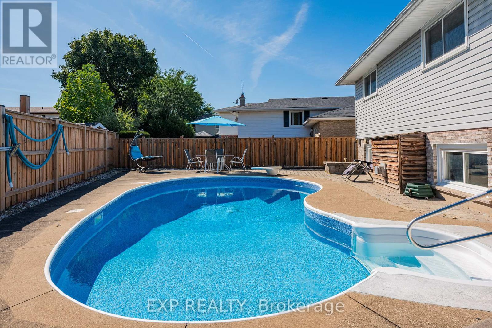 494 Scott Street, St. Catharines, Ontario  L2M 3X2 - Photo 39 - X12420731