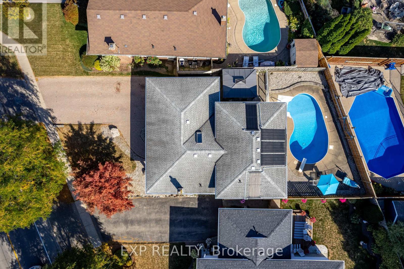494 Scott Street, St. Catharines, Ontario  L2M 3X2 - Photo 4 - X12420731