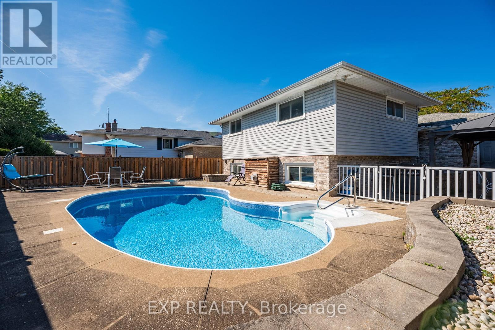 494 Scott Street, St. Catharines, Ontario  L2M 3X2 - Photo 40 - X12420731