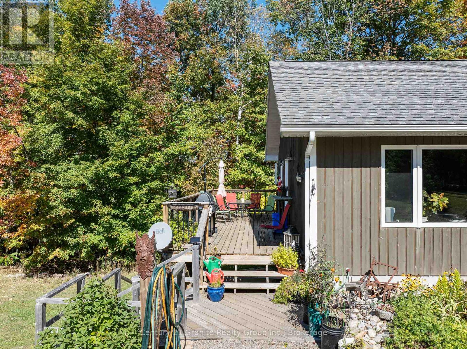 1263 Burkes Road, Dysart Et Al (Dysart), Ontario  K0M 1S0 - Photo 13 - X12420717