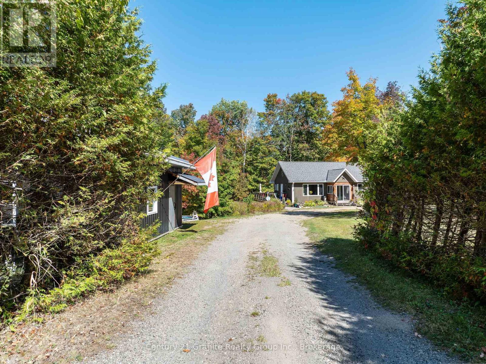 1263 Burkes Road, Dysart Et Al (Dysart), Ontario  K0M 1S0 - Photo 46 - X12420717