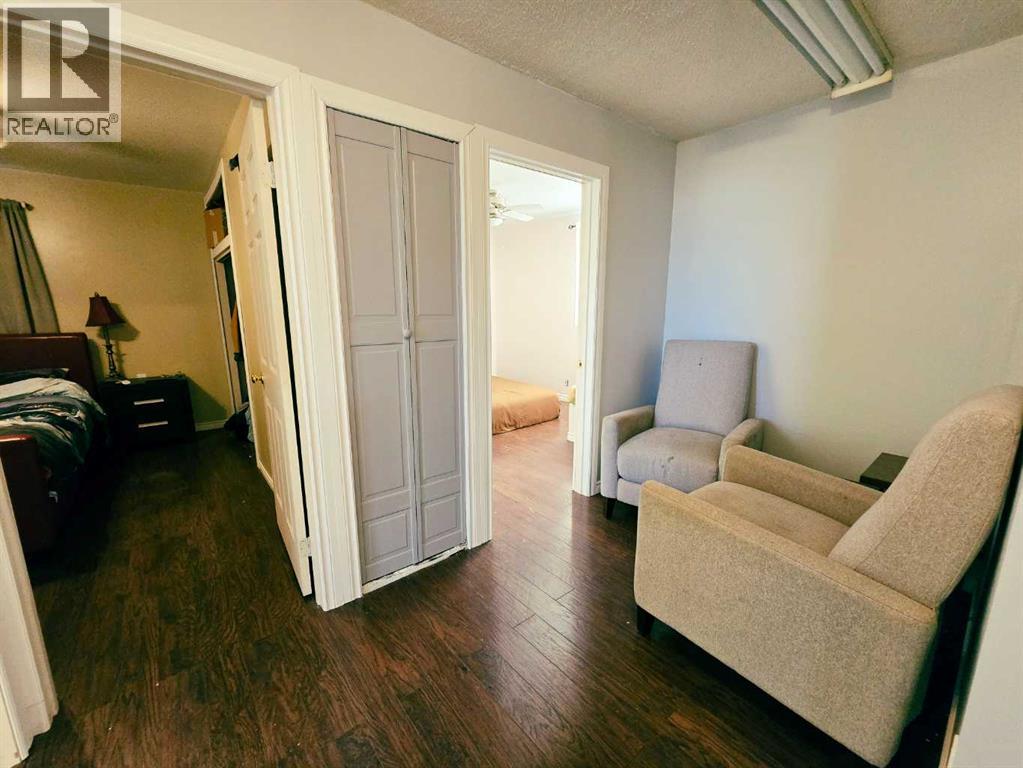 4927 46 Avenue, Spirit River, Alberta  T0H 3G0 - Photo 7 - A2257602