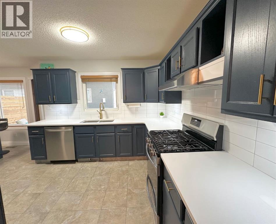 167 Douglas Avenue, Red Deer, Alberta  T4R 2G5 - Photo 10 - A2257837
