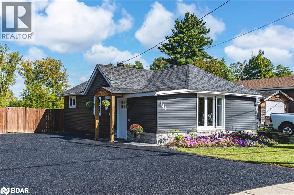 141 Poyntz Street, Penetanguishene, Ontario  L9M 1P5 - Photo 1 - 40772647