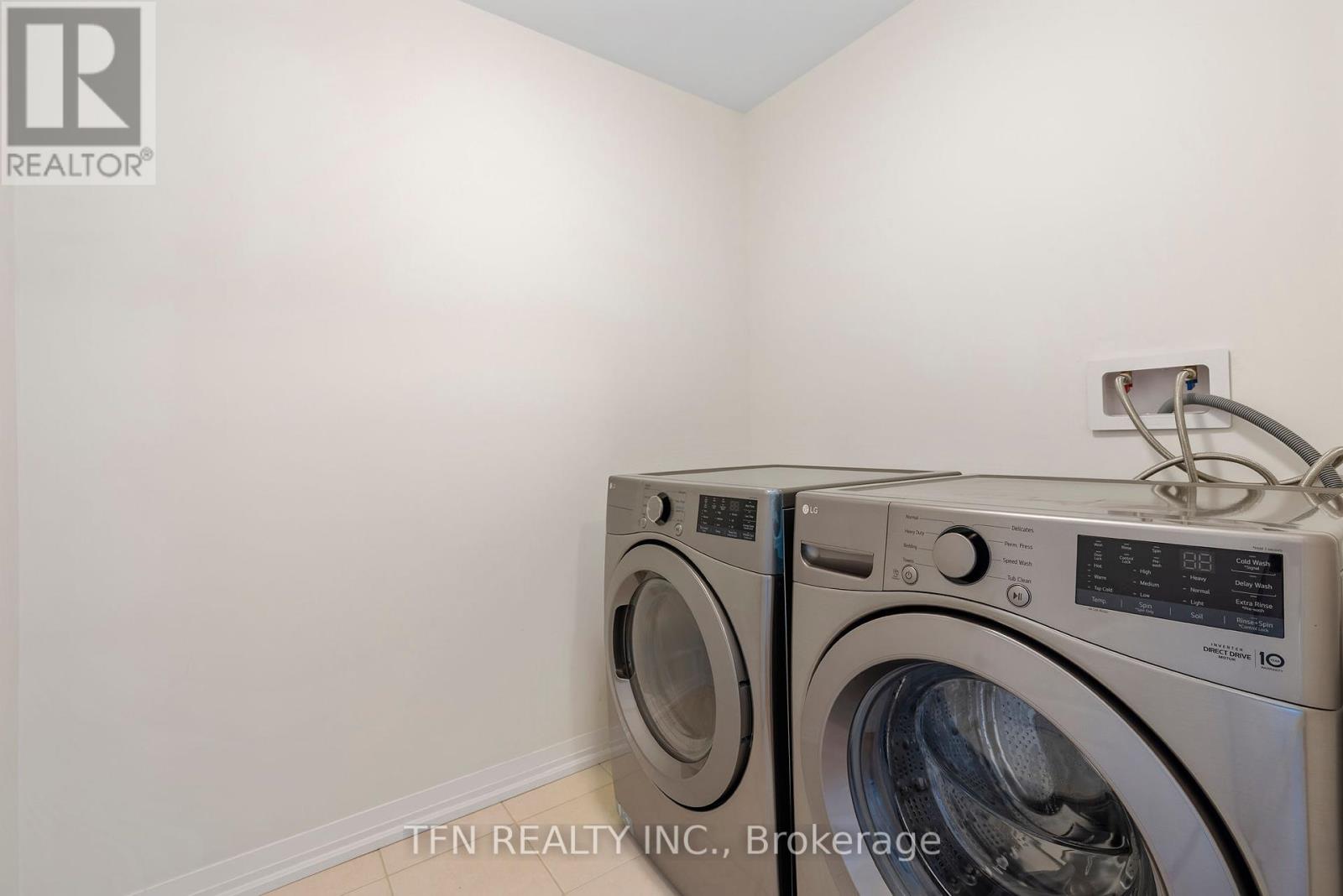 94 Granville Crescent, Haldimand, Ontario  N3W 0J8 - Photo 25 - X12400529
