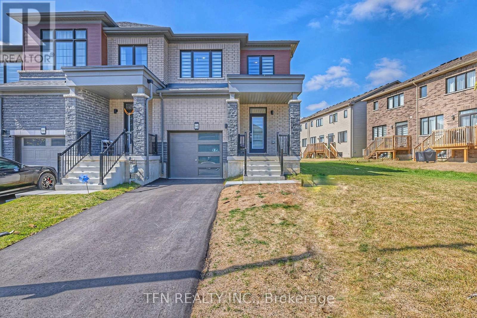 94 GRANVILLE CRESCENT, Haldimand, Ontario