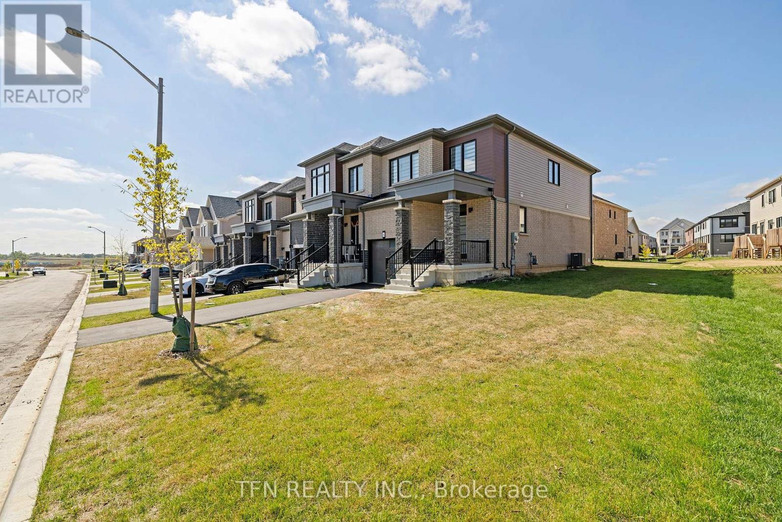 94 Granville Crescent, Haldimand, Ontario  N3W 0J8 - Photo 34 - X12400529