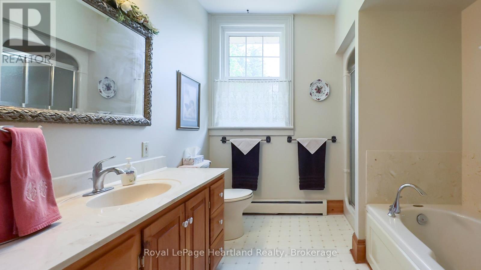 131 Rattenbury Street E, Central Huron, Ontario  N0M 1L0 - Photo 35 - X12214347