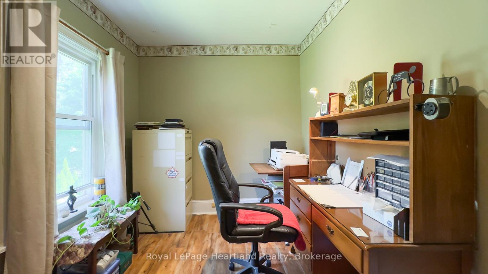 131 Rattenbury Street E, Central Huron, Ontario  N0M 1L0 - Photo 38 - X12214347