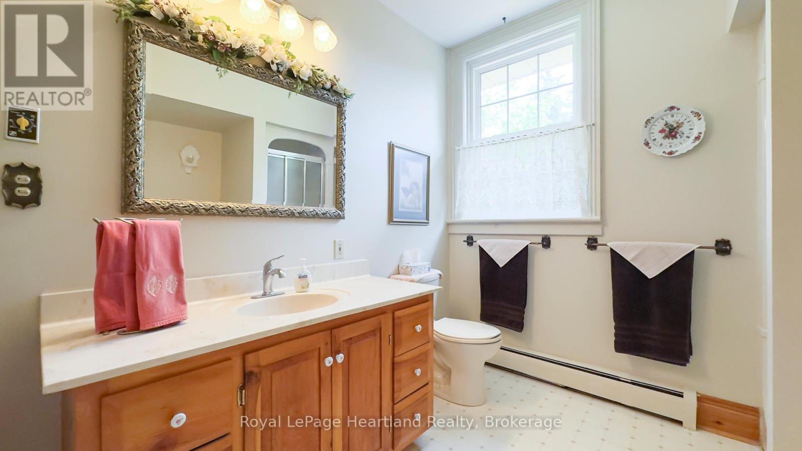131 Rattenbury Street E, Central Huron, Ontario  N0M 1L0 - Photo 36 - X12214347