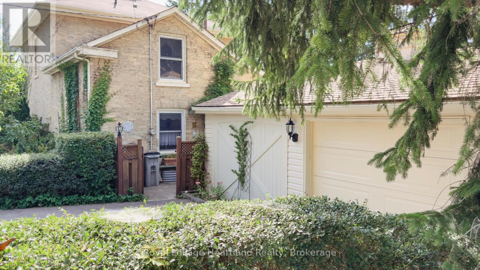 131 Rattenbury Street E, Central Huron, Ontario  N0M 1L0 - Photo 4 - X12214347