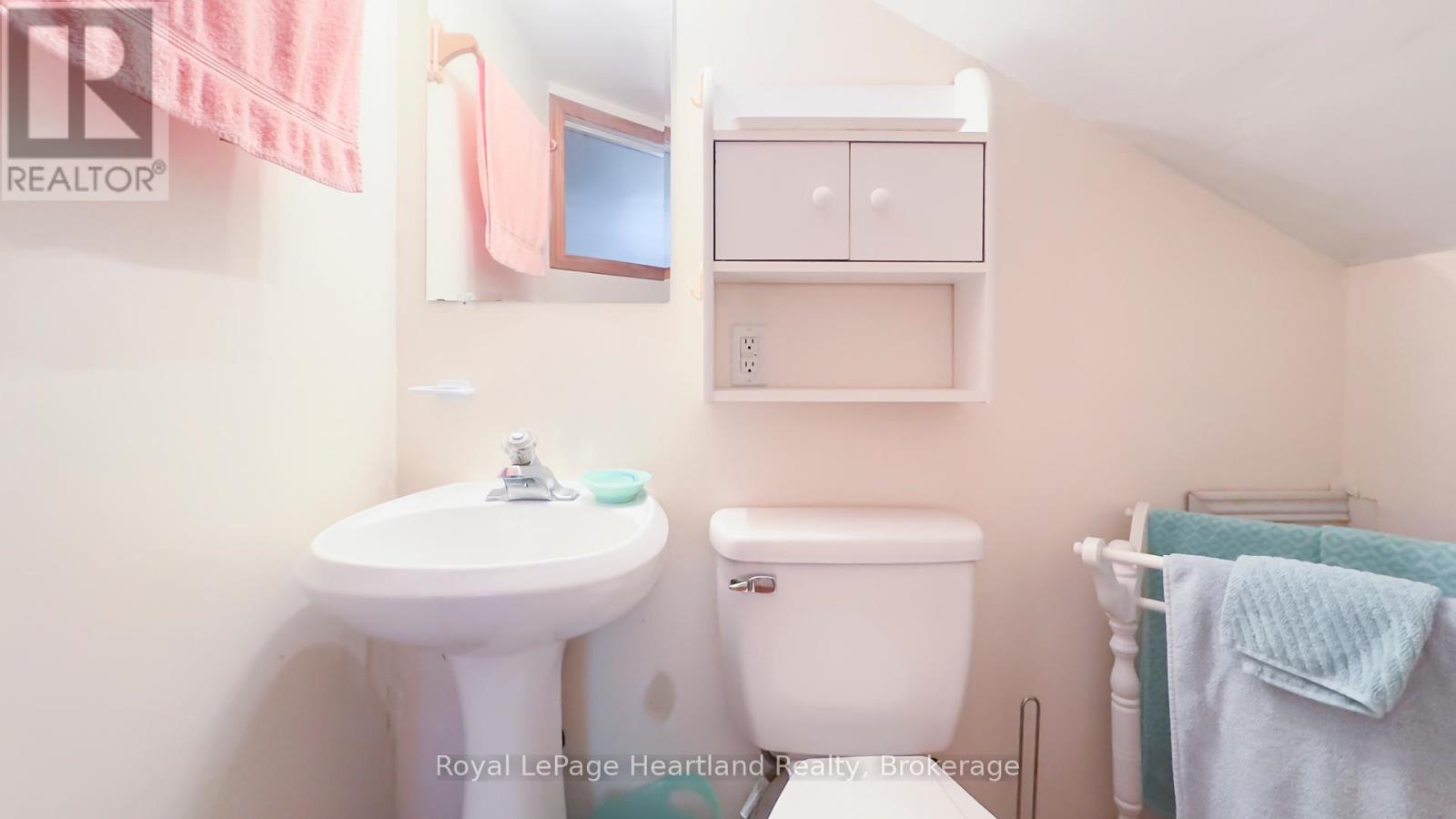 131 Rattenbury Street E, Central Huron, Ontario  N0M 1L0 - Photo 43 - X12214347