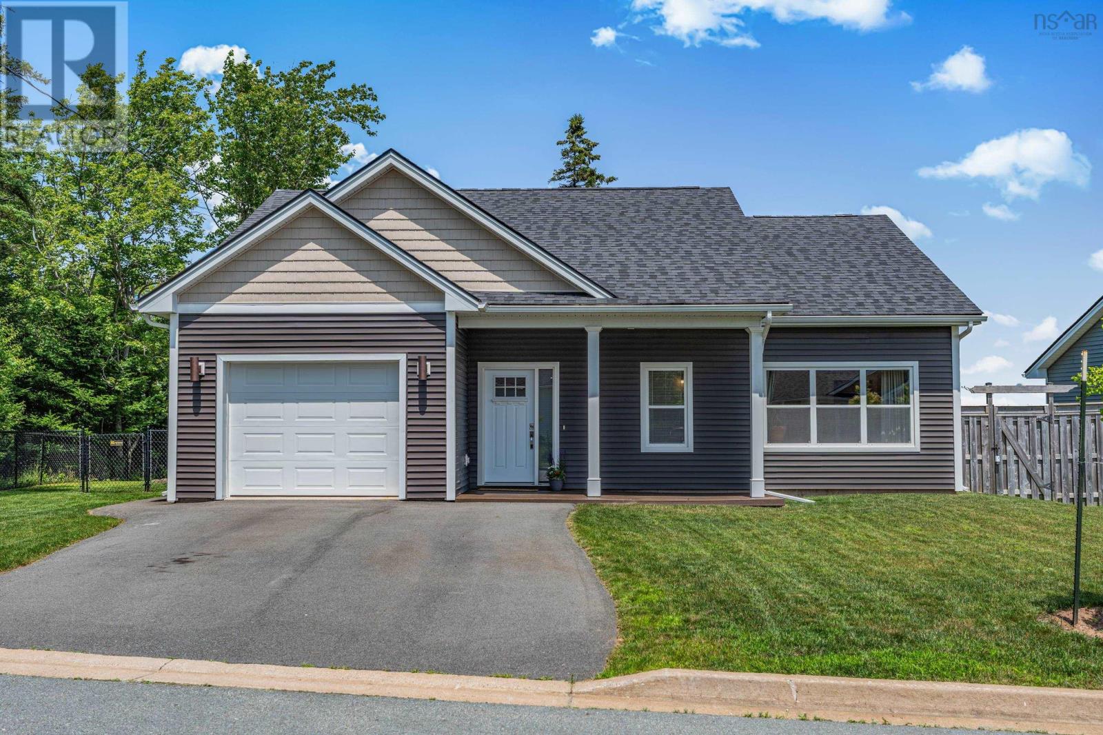 Property at 25 Reginald Court image 1