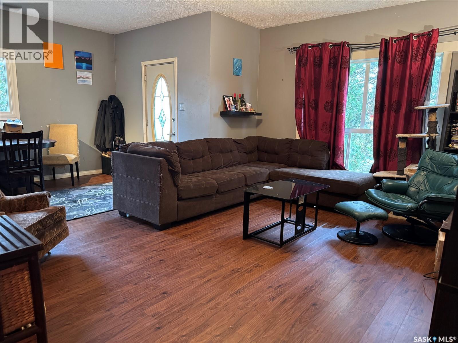 1041 3rd Street E, Prince Albert, Saskatchewan  S6V 0J4 - Photo 11 - SK019095