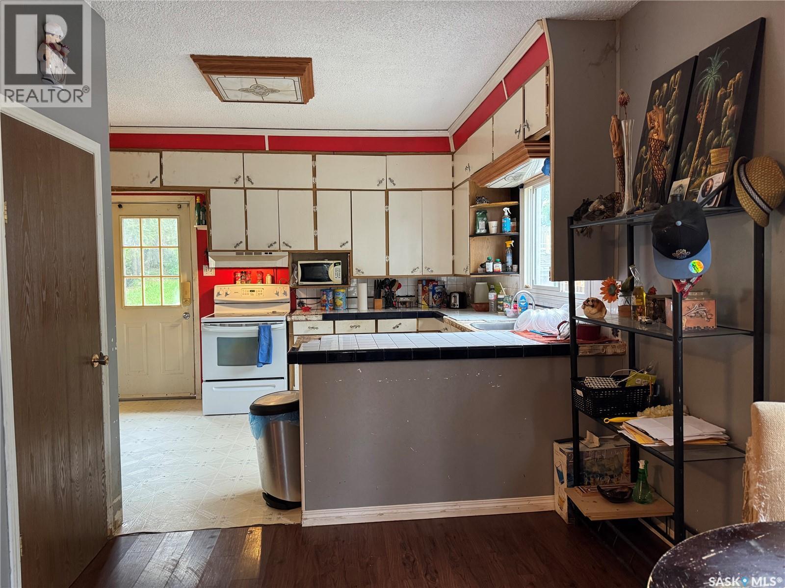 1041 3rd Street E, Prince Albert, Saskatchewan  S6V 0J4 - Photo 7 - SK019095