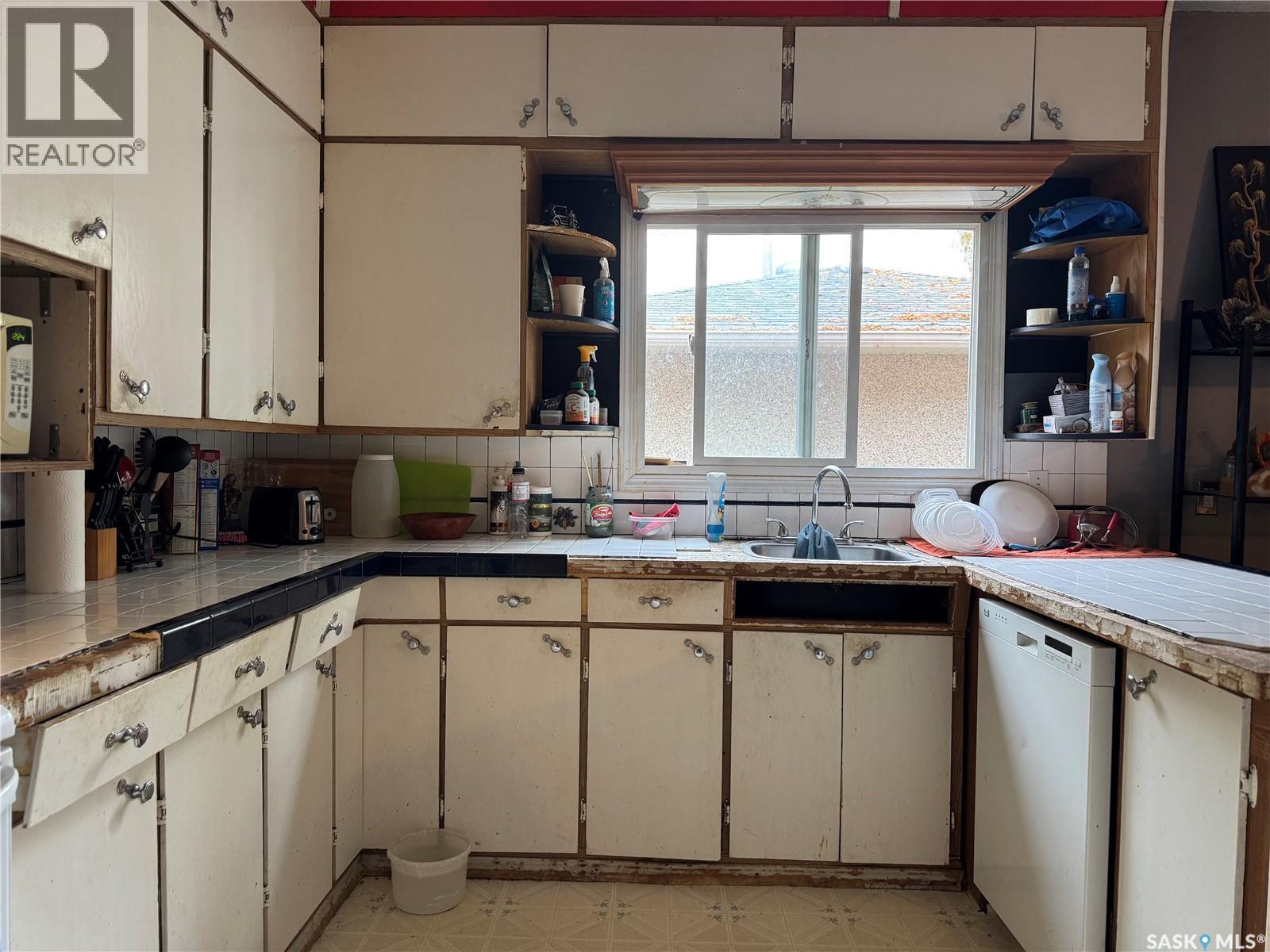 1041 3rd Street E, Prince Albert, Saskatchewan  S6V 0J4 - Photo 8 - SK019095