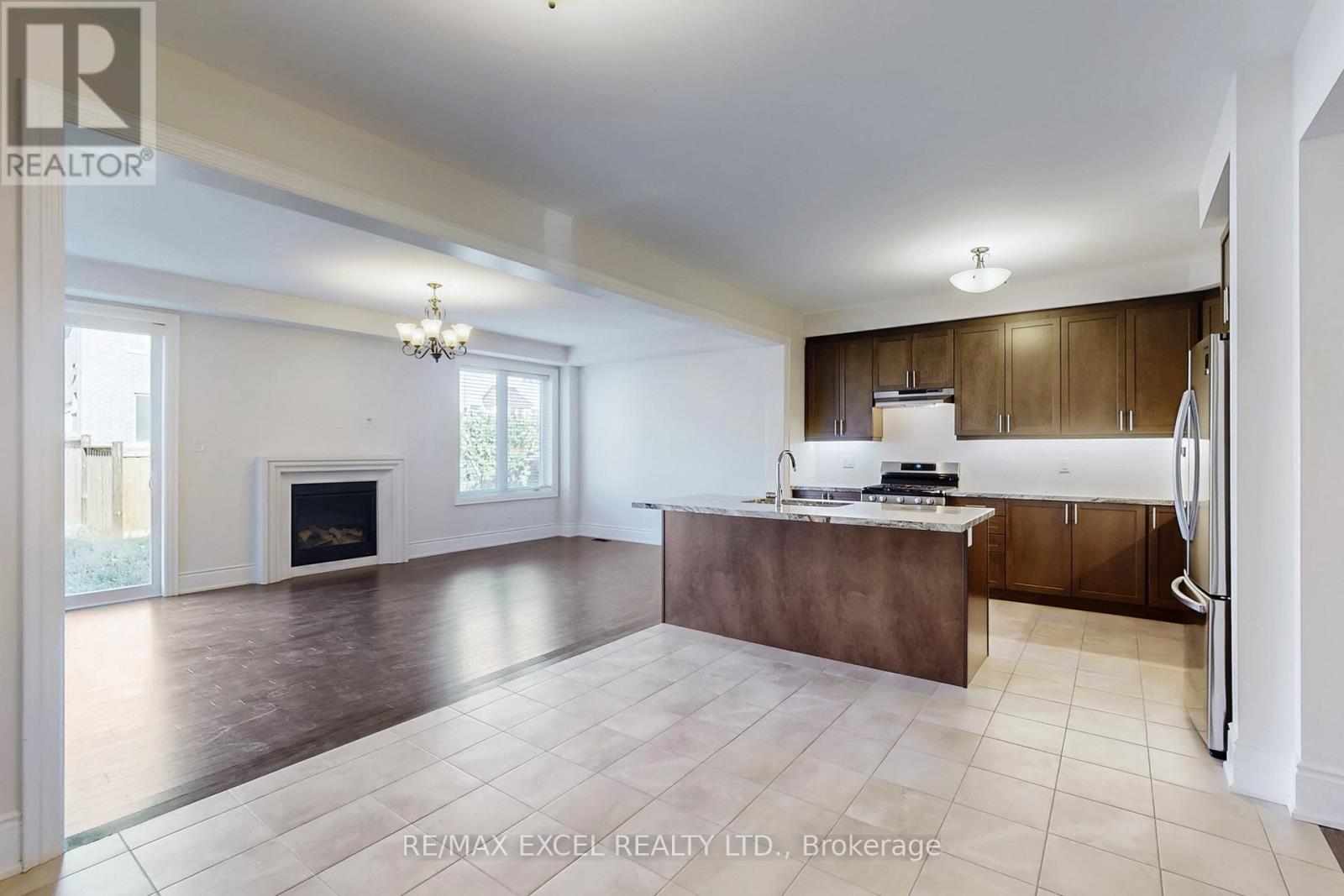 151 Silk Twist Drive, East Gwillimbury, Ontario  L9N 0V7 - Photo 13 - N12418709