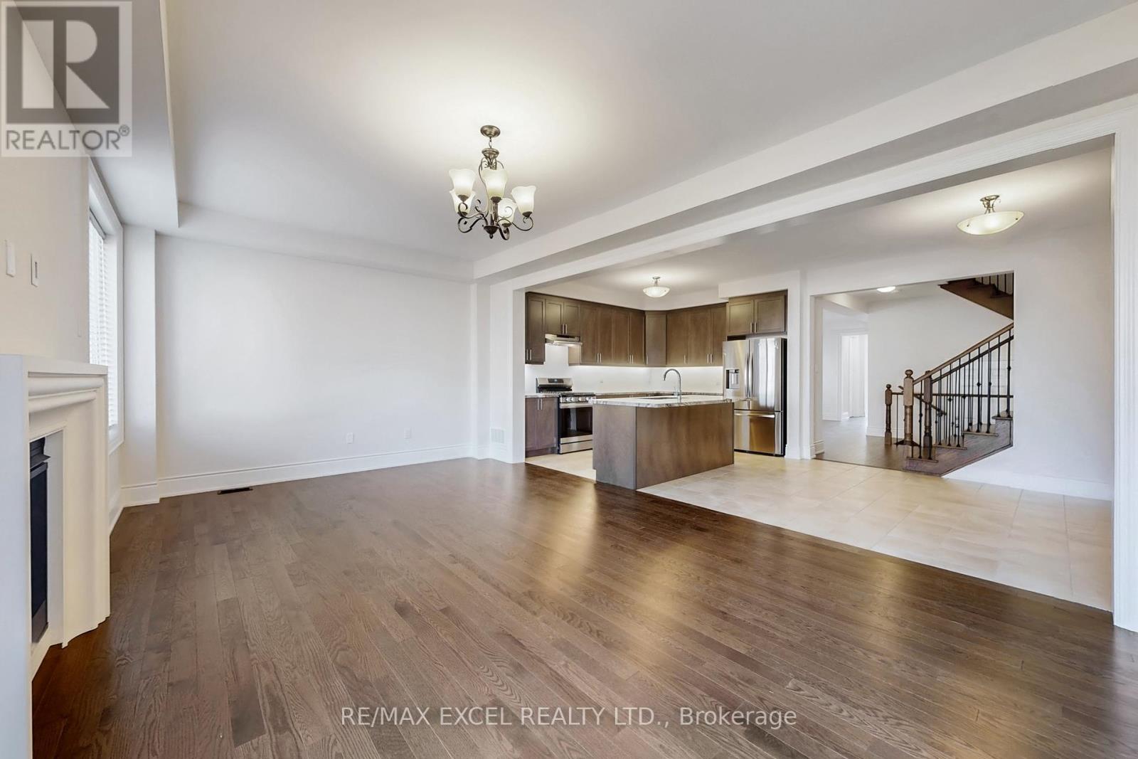 151 Silk Twist Drive, East Gwillimbury, Ontario  L9N 0V7 - Photo 15 - N12418709