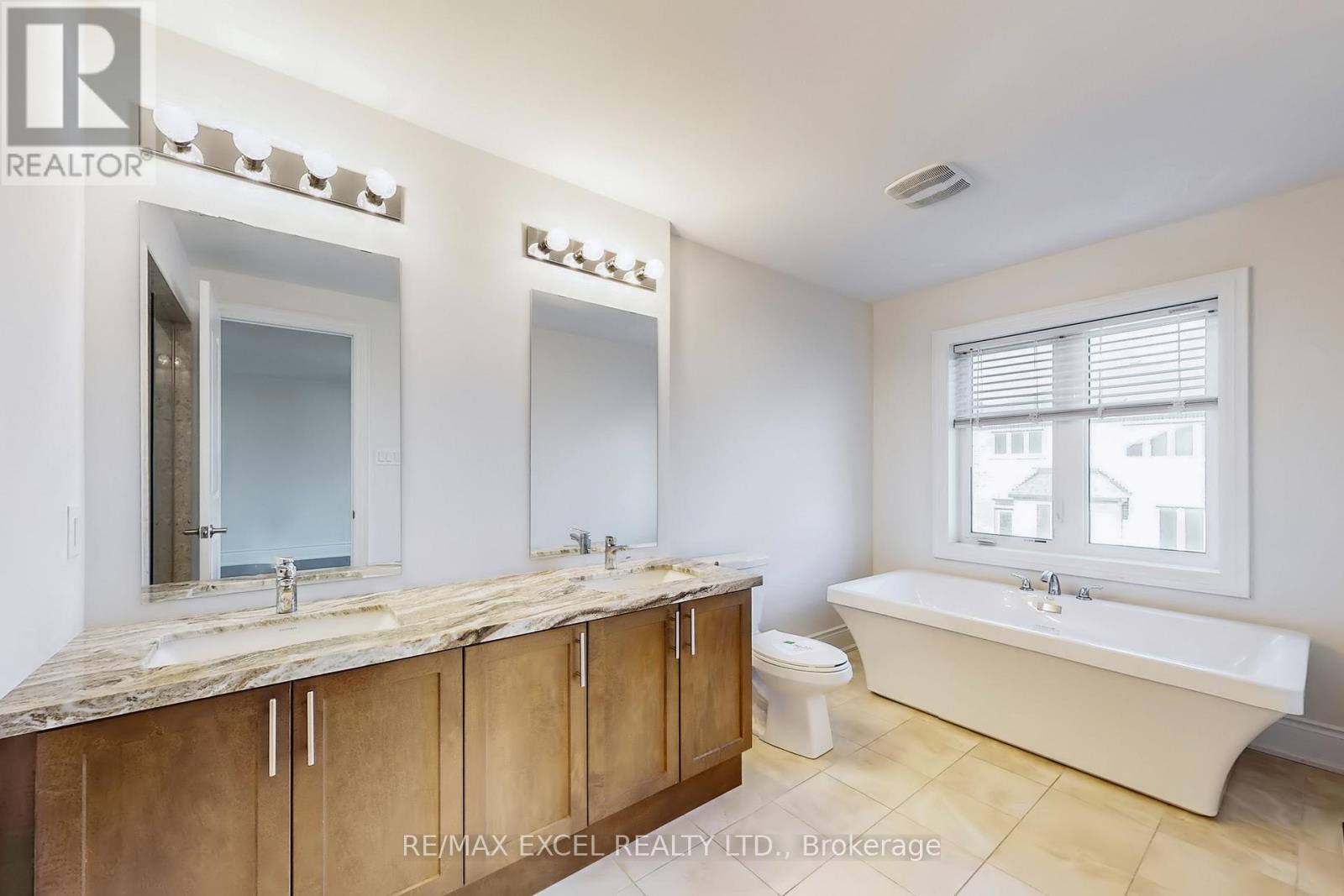 151 Silk Twist Drive, East Gwillimbury, Ontario  L9N 0V7 - Photo 31 - N12418709