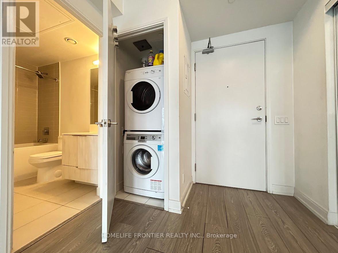 906 - 181 Dundas Street E, Toronto, Ontario  M5A 0N5 - Photo 14 - C12420681