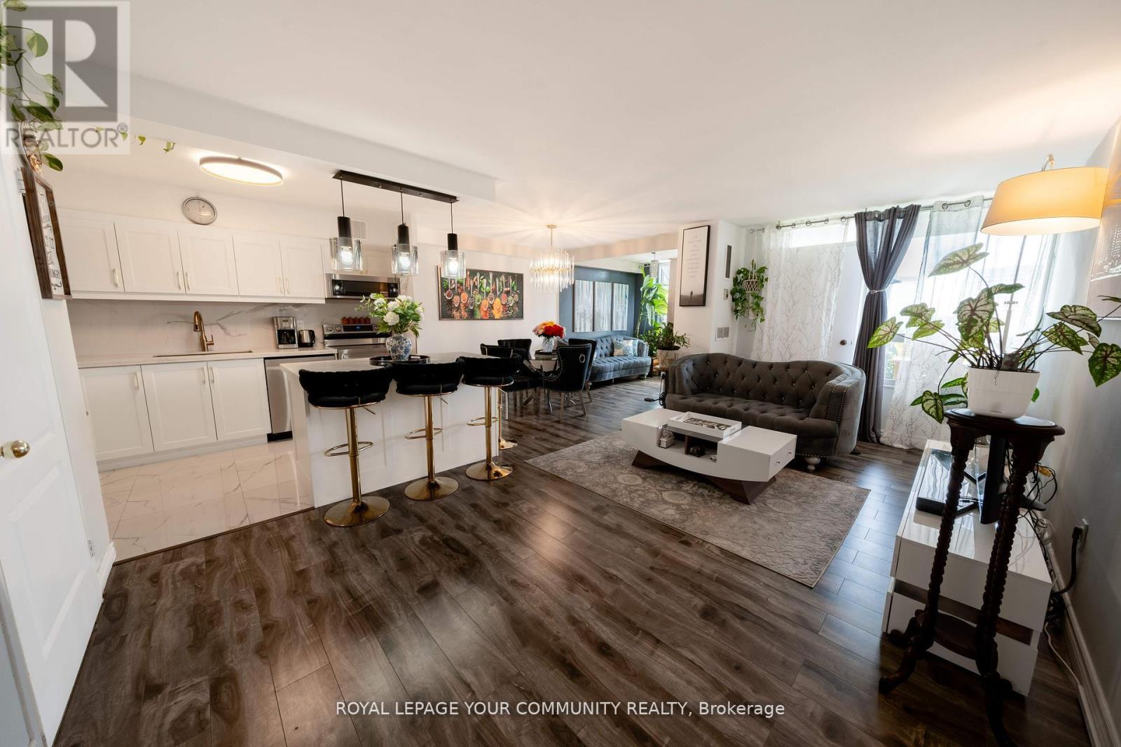 1218 - 20 Edgecliff Golfway, Toronto, Ontario  M3C 3A4 - Photo 2 - C12420733