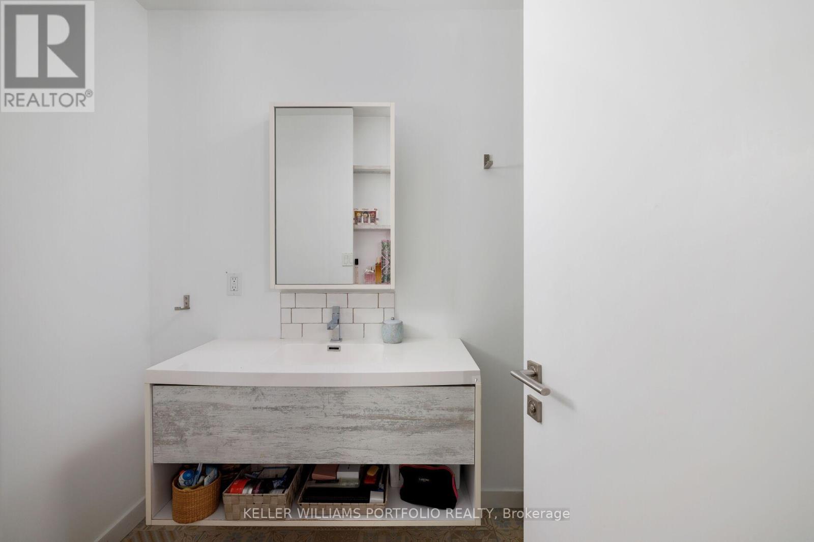 42 Talwood Drive, Toronto, Ontario  M3B 2P5 - Photo 38 - C12420738