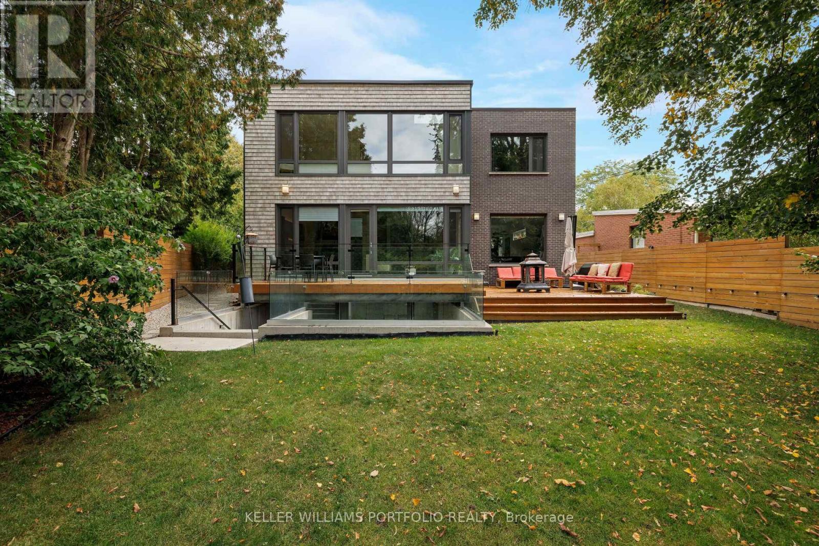 42 Talwood Drive, Toronto, Ontario  M3B 2P5 - Photo 46 - C12420738