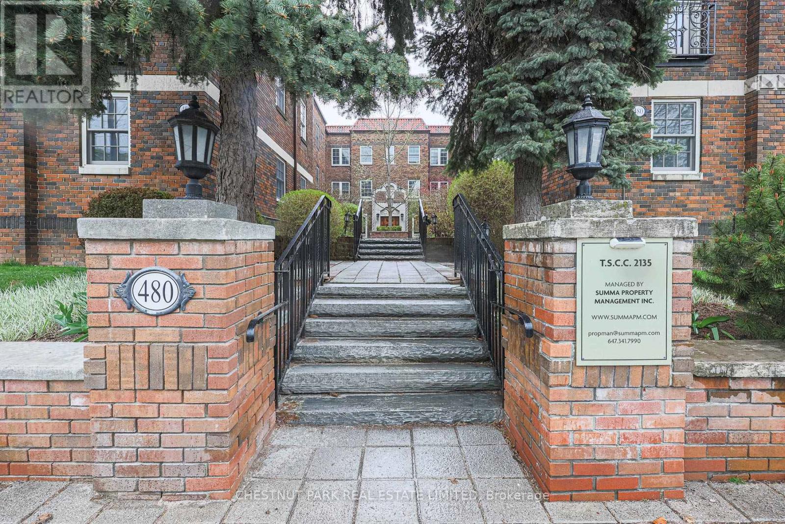 111 - 480 Oriole Parkway, Toronto, Ontario  M5P 2H8 - Photo 2 - C12420743