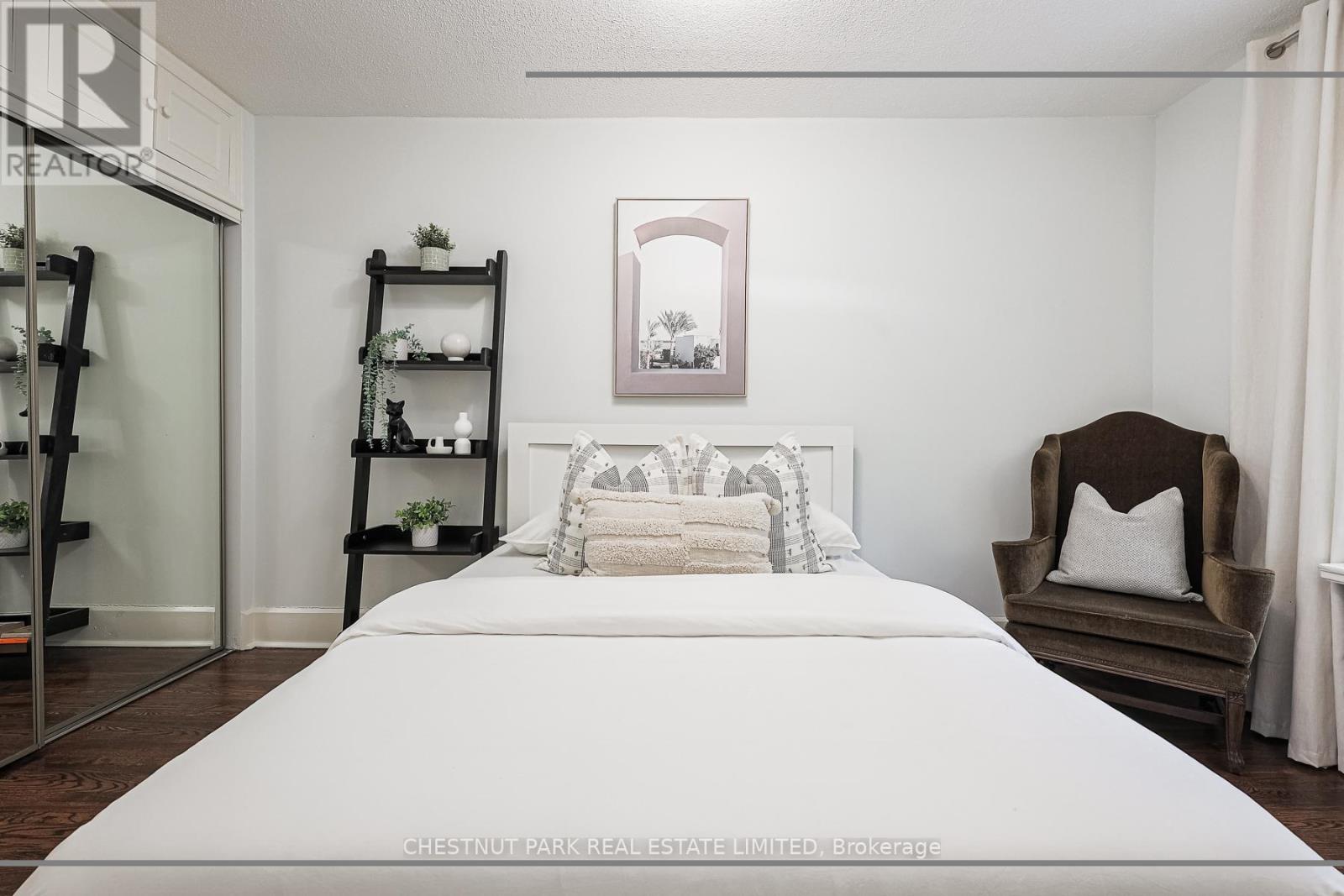 111 - 480 Oriole Parkway, Toronto, Ontario  M5P 2H8 - Photo 27 - C12420743