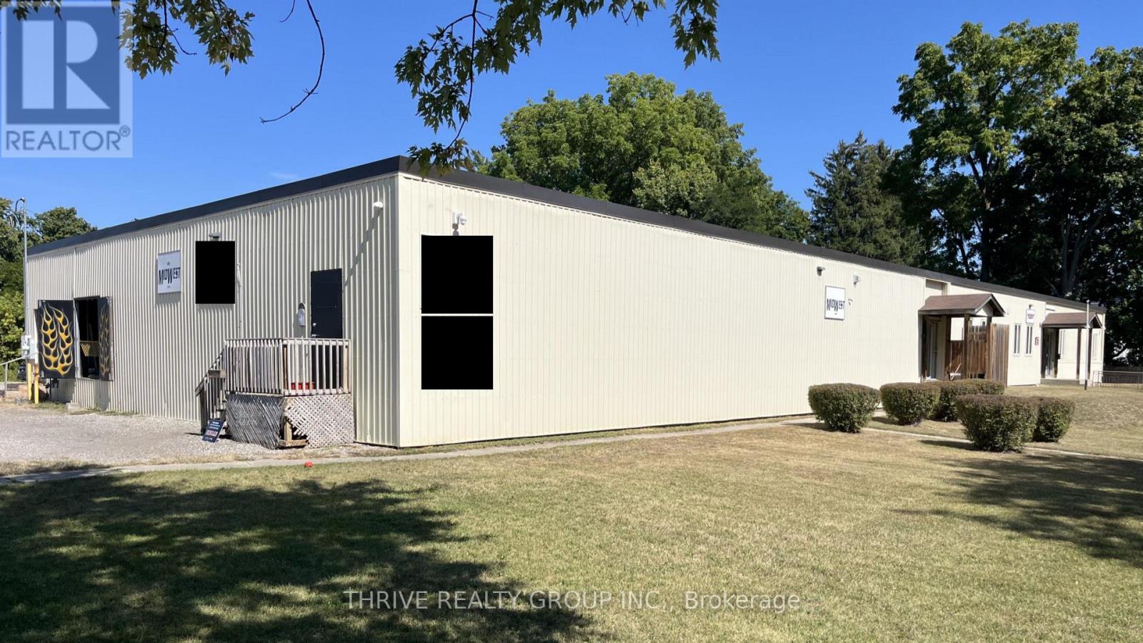 125 Victoria Street, Strathroy-Caradoc, Ontario  N7G 3B3 - Photo 2 - X12420767