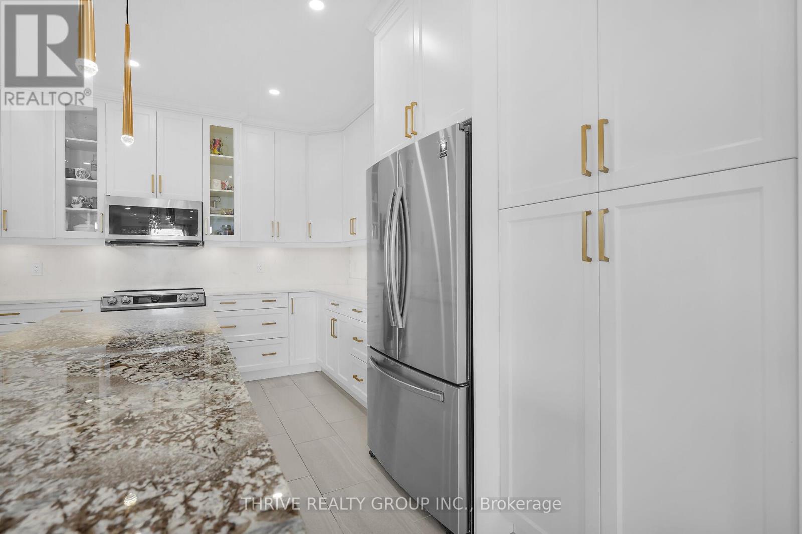 3 Elliot Street, Strathroy-Caradoc, Ontario  N7G 0H2 - Photo 19 - X12420845