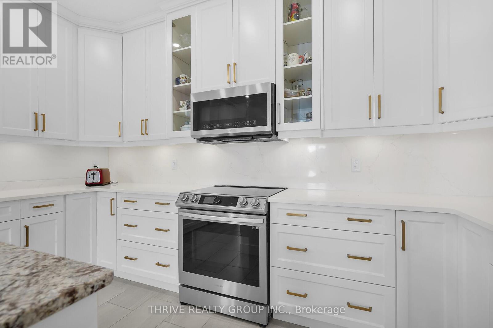 3 Elliot Street, Strathroy-Caradoc, Ontario  N7G 0H2 - Photo 20 - X12420845